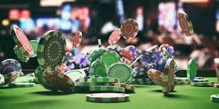 Live Blackjack dealer and player cards displayed on mas4d alternatif table
